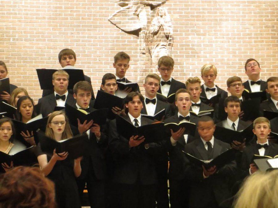 Spartan choir hosted and sang with German exchange students at Holy Spirit Catholic Church,
as pictured above. Many of the exchange students knew their hosts from the visit last year.