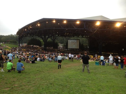 Jiffy Lube Live is a popular concert venue in Bristow, Virginia, where starts of all music genres come to perform. This month, hip hop stars Future, Migos, and Kodak Black performed here, as well as country starts Luke Bryan and Brett Eldredge.