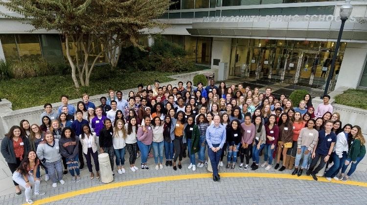 Ryan McElveen with the students he invited to attend his Student Advocacy and Innovation Workshop on November 15th. The workshop had guest speakers from the country and included helpful tips on student leadership.