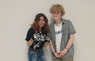Left to right, juniors Cleo Castillo and Mat Hemmer are pictured. “Emo” fashion can look like anything from Hot Topic band tees to cargo pants and a plain t-shirt. Although these two students dress in different styles, both of them associate themselves with the emo subculture.