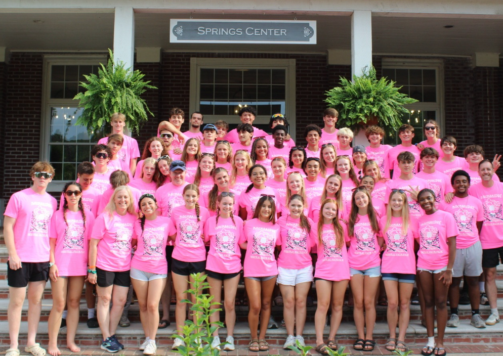 Fully gathered in front of Springs Center, Young Life commemorates their adventures together by capturing a picture showing the community at it’s finest.