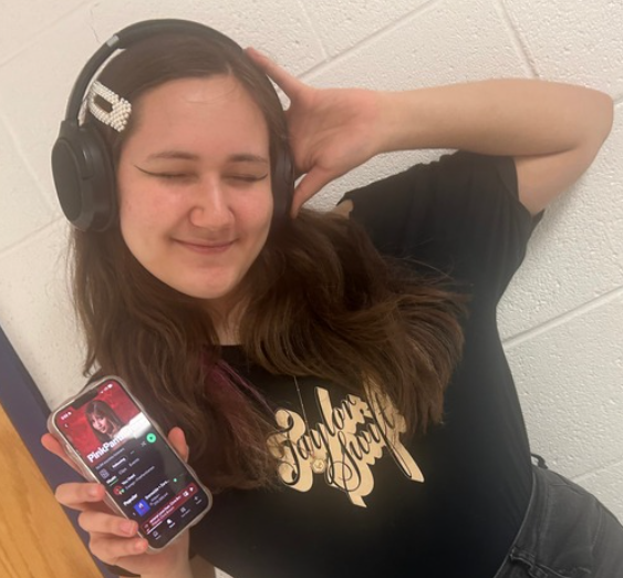 Short songs are rotting our brains